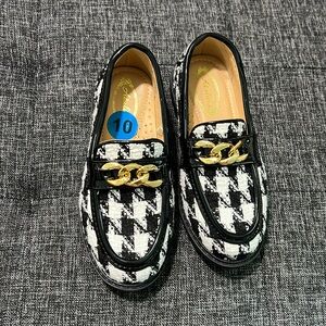 Girls houndstooth loafers